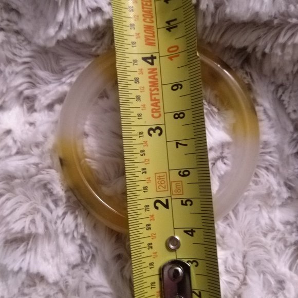 Gorgeous Jade Bangle - Picture 2 of 3